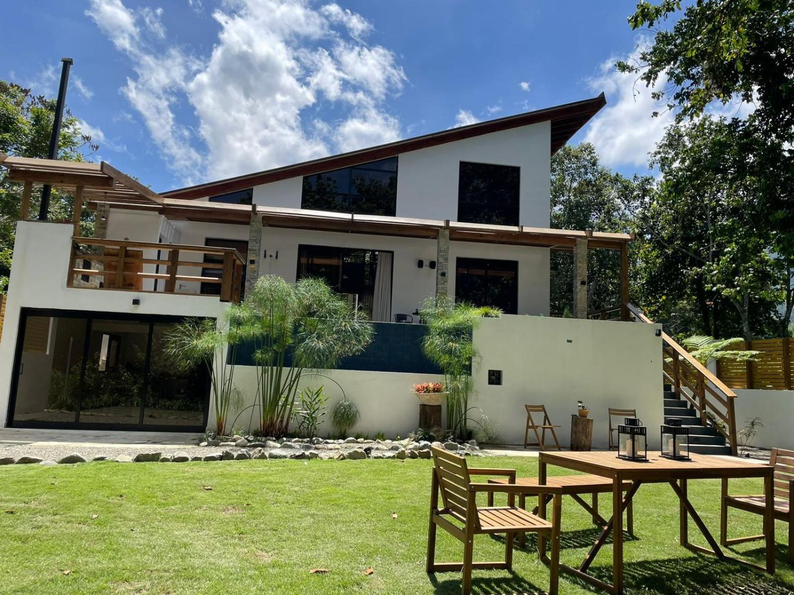 Villa Cielito Del Yaque - Jarabacoa - Rio Privado - Picuzzi Climatizado Exterior photo